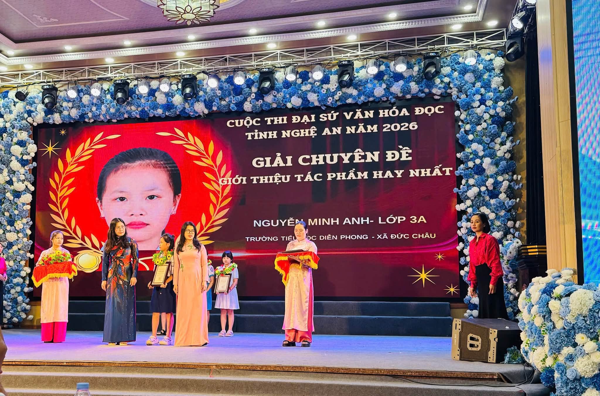 Chúc mừng học sinh trường tiểu học Hồng Phong đạt giải đại sứ văn hoá đọc tỉnh Nghệ An